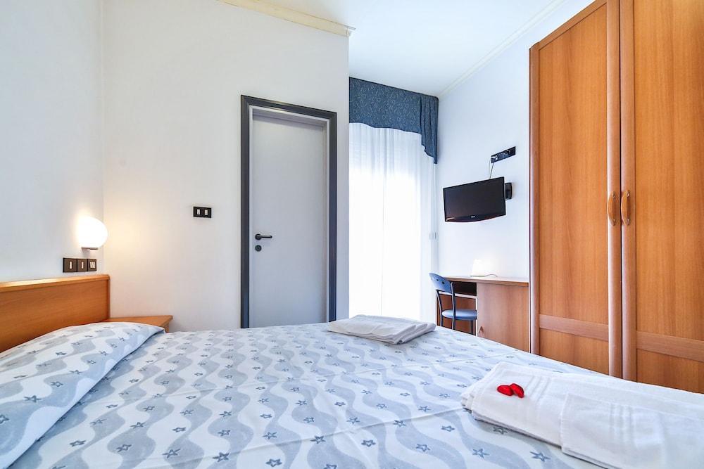 Hotel Sunset Rimini Luaran gambar