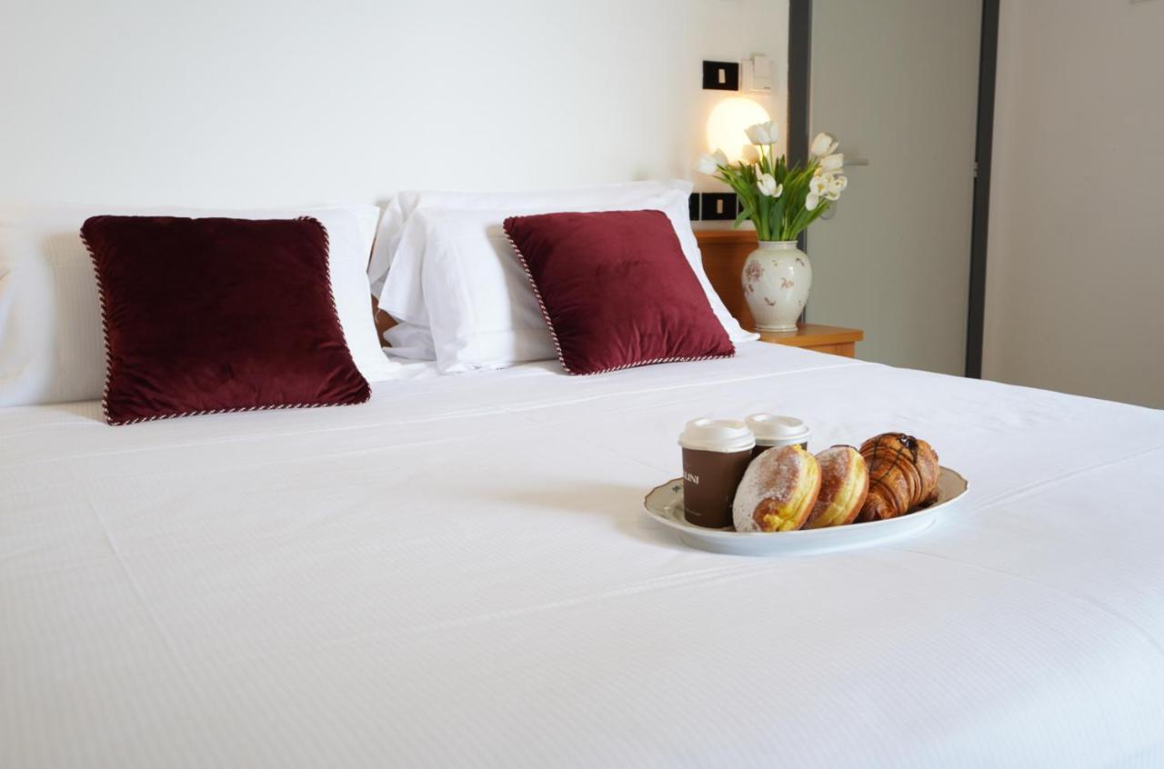 Hotel Sunset Rimini Luaran gambar