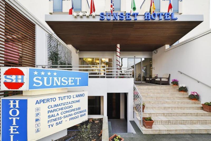 Hotel Sunset Rimini Luaran gambar