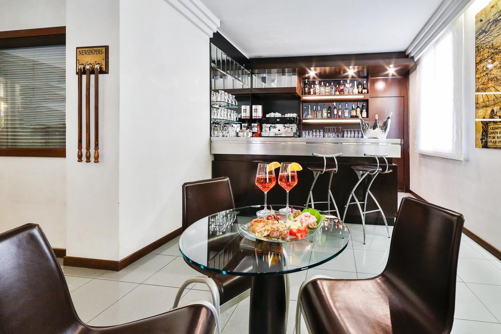 Hotel Sunset Rimini Luaran gambar